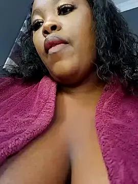 SWEETDOLLY29XX from StripChat