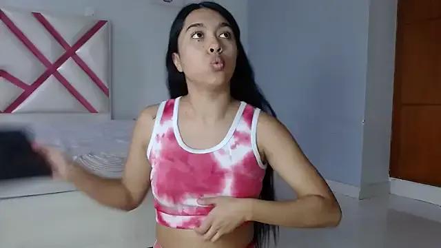 SweetLatiin_ from StripChat