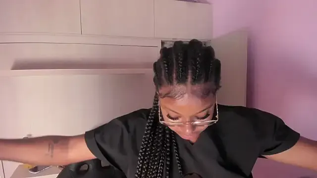 Tamaraa_smiith from StripChat