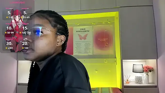 Tamaraa_smiith from StripChat