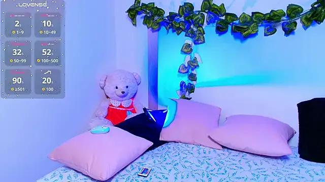 Tati_cardenas from StripChat