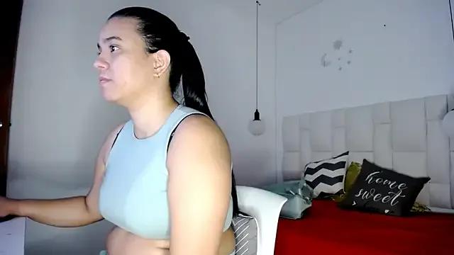 Tiffany__pink from StripChat