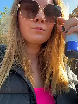 Velvetnoir21 from StripChat