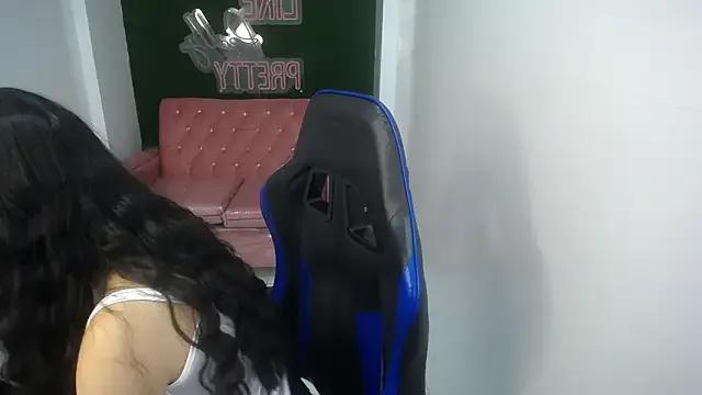 Velvetvixen_t from StripChat