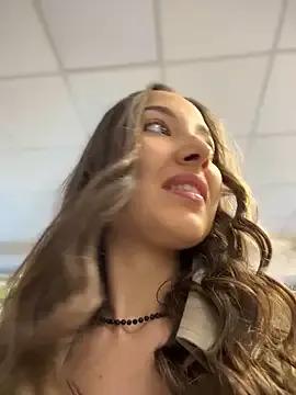 VelvetVixenI from StripChat