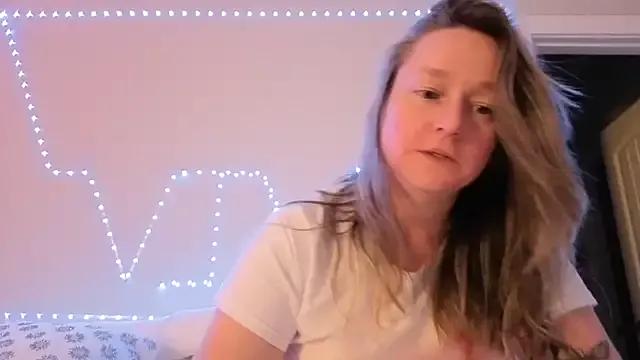 Vivian_MayXxX from StripChat