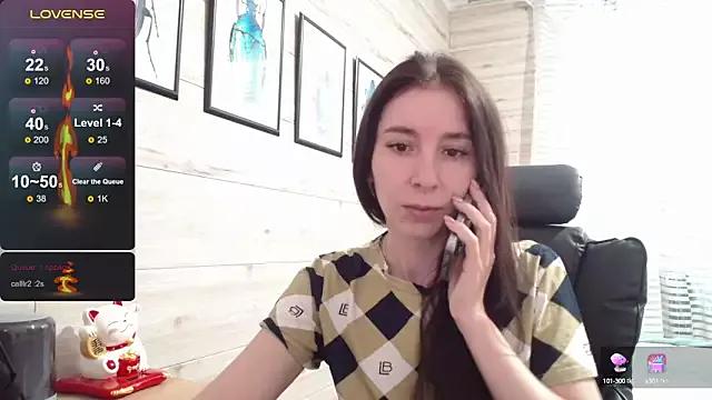 Wowpornoo from StripChat
