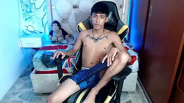 Yiisu_ from StripChat