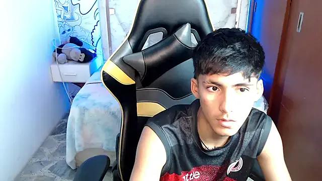 Yiisu_ from StripChat