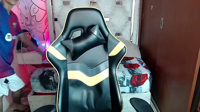 Yiisu_ from StripChat