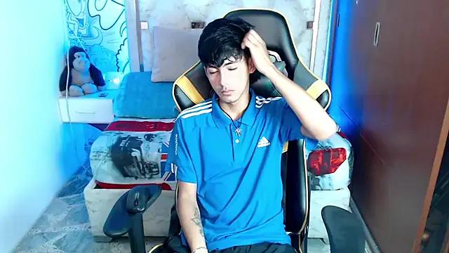 Yiisu_ from StripChat