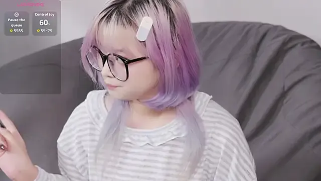 Yu_UwU_ from StripChat