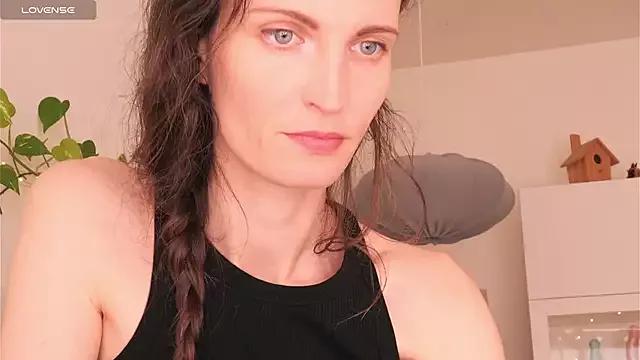 Yulladao from StripChat