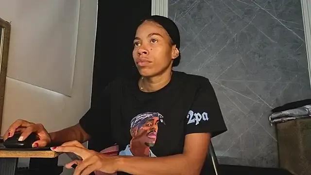 YummyDuooo from StripChat