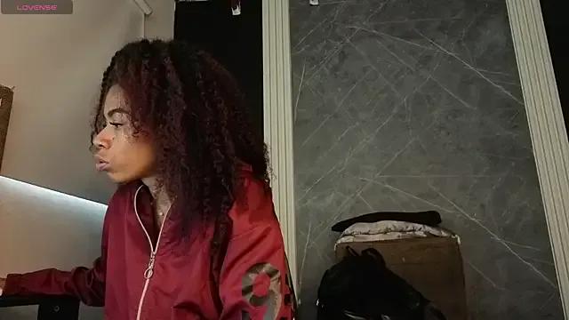 YummyDuooo from StripChat