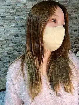 Yuuhichan from StripChat