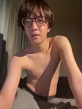 Yuuuuma578 from StripChat