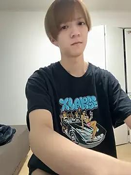 Yuuuuma578 from StripChat