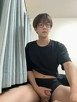 Yuuuuma578 from StripChat