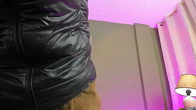 Zara_dulce from StripChat