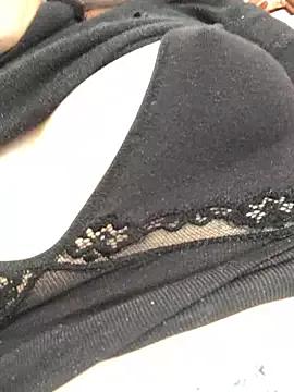 Zqq5522 from StripChat